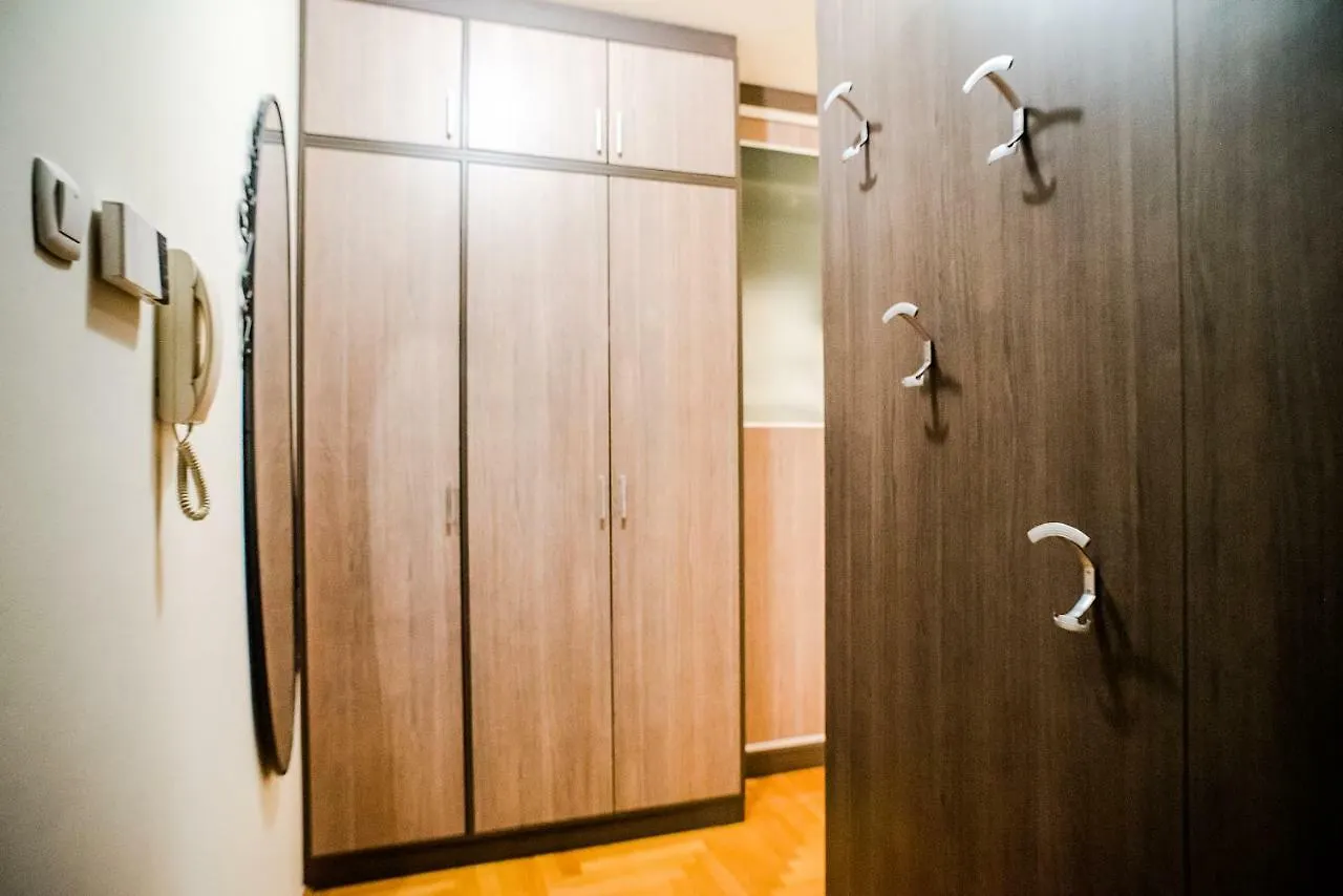 Hollo Apartment - Private Garage - A/C Budapešť