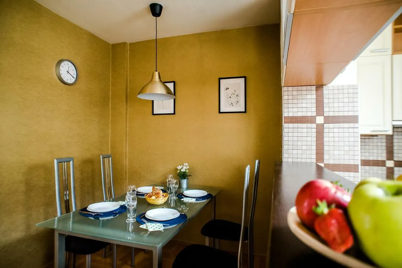 Hollo Apartment - Private Garage - A/C Budapest Hungary