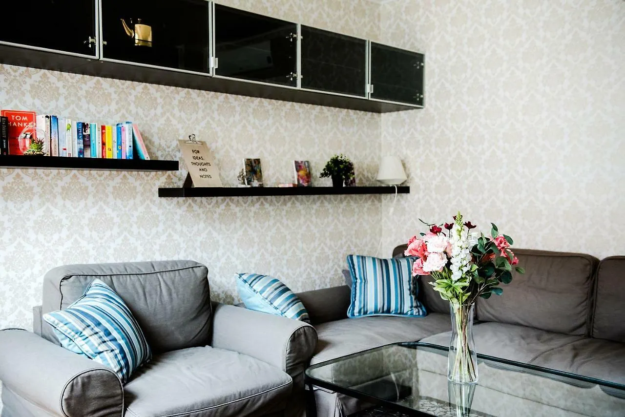 Hollo Apartment - Private Garage - A/C Budapest